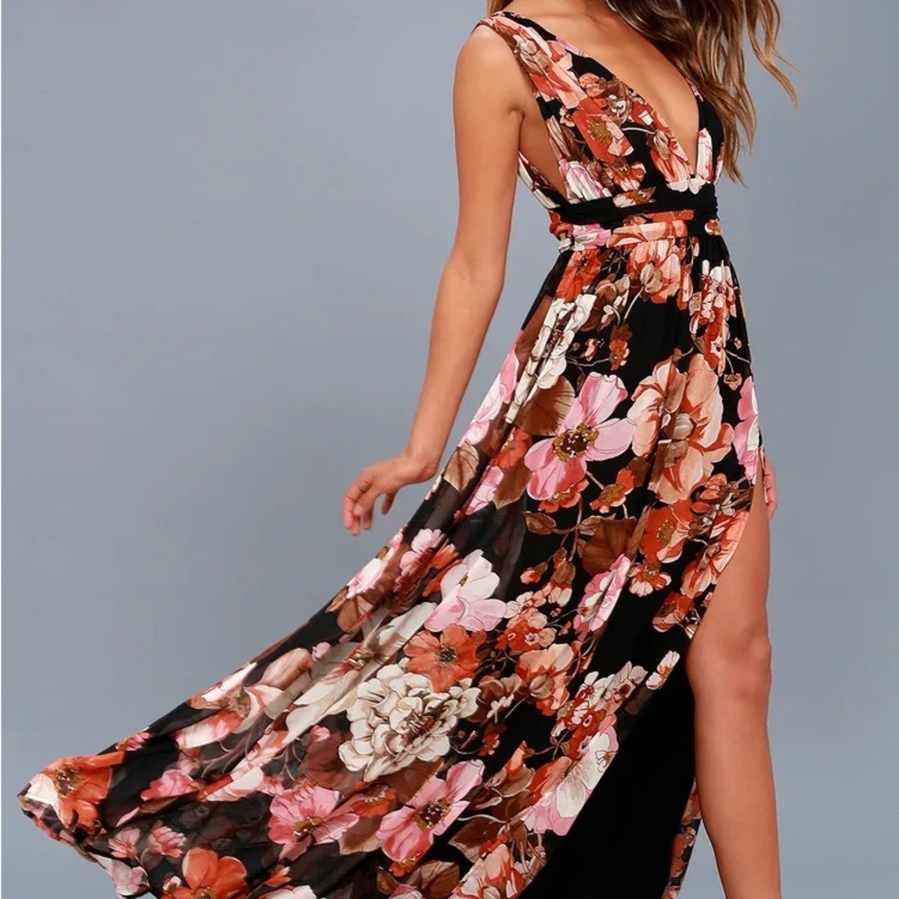 Lulu's Floral Maxi Dress - Small